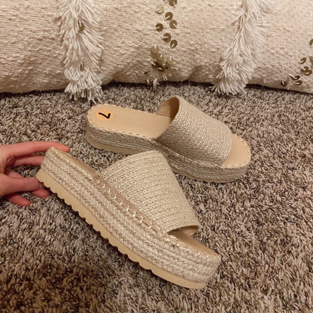 Matisse platform sandals